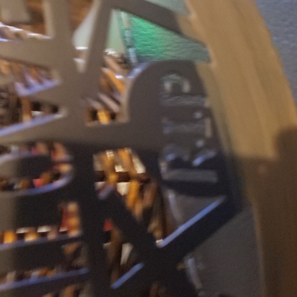 HALLOWEEN METAL ROUND SILOUETTE DECOR NWT - Picture 5 of 7